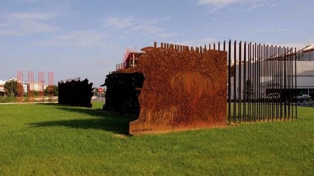 L'escultura “25 d'abril. 1707” de Gandia serà retirada