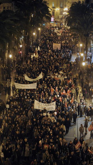 #26G Massives manifestacions al País Valencià contra les retallades i la impunitat