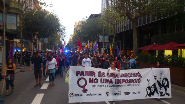 Mobilitzacions arreu dels Països Catalans pel dret a l'avortament davant les amenaces del govern espanyol