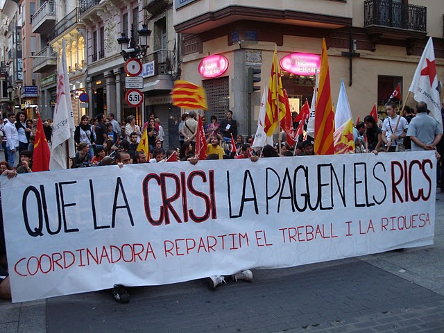 A Castelló 600 persones es manifesten per repartir el treball i la riquesa