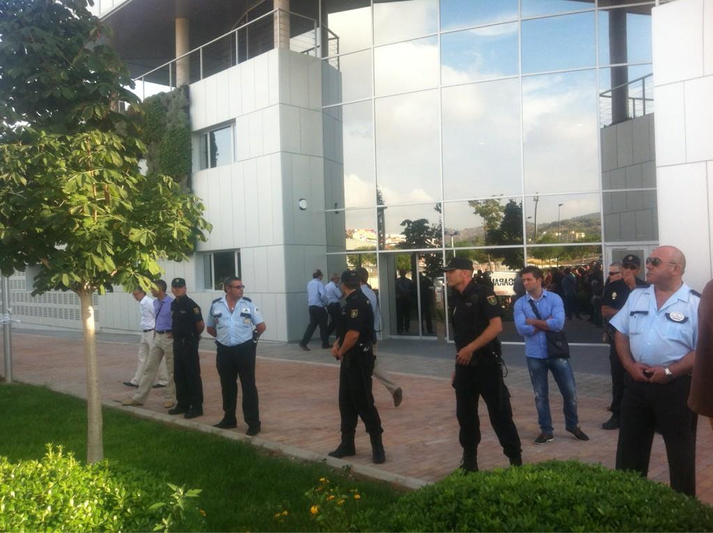 Un detingut i greus incidents durant la visita de Fabra a la UJI