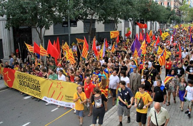 L'atac a la llengua propicia una Diada multitudinària