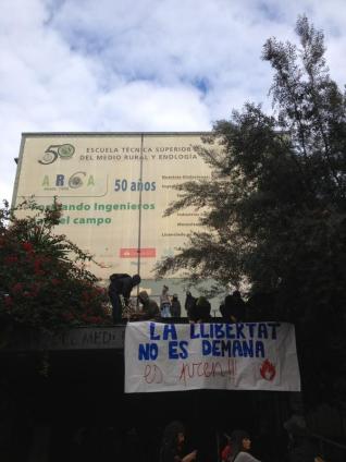 La vaga general pren força a València: s'okupa Ca la Vaga