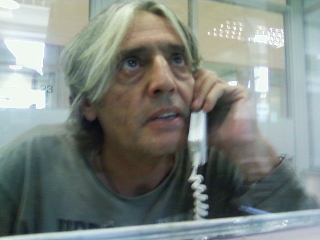 Ocupen la seu de Catalunya Ràdio contra el silenciament mediàtic de la situació d'Amadeu Caselles