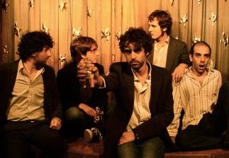 Arthur Caravan versiona els clàssics de la música en valencià