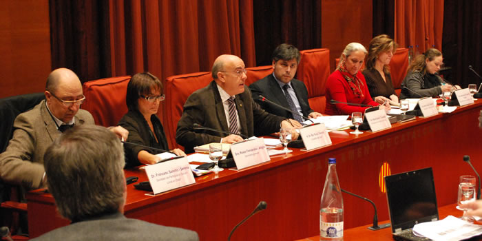 I el parlament va crear una comissió d'Investigació…