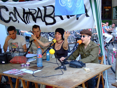 Nou atac a Contrabanda FM