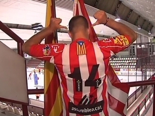 El Club Patí Vic posa l'estelada amb blau a la seva samarreta