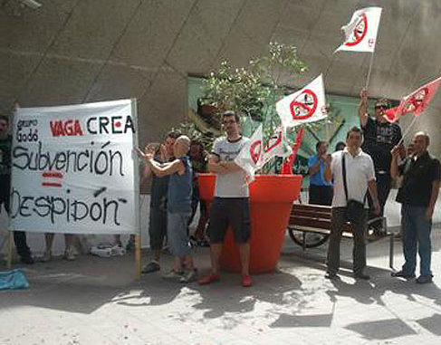 Treballadors de la impremta del grup Godó en vaga de fam