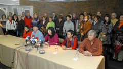 D3M aconsegueix un nombre rècord de signatures mentre el PSOE anuncia que la vol il·legalitzar