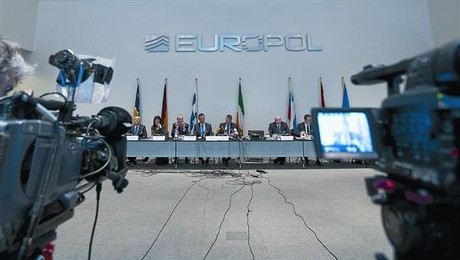 L'Europol destapa una xarxa internacional per amanyar partits de futbol