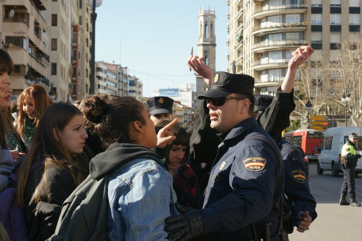 lluisvives_policia3