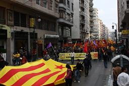 5.000 manifestants acudeixen a la convocatòria de l'Esquerra Independentista a València