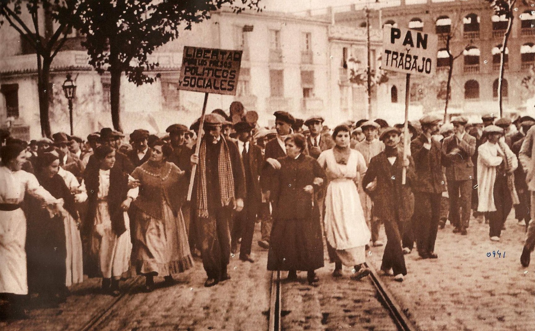 El barri de Velluters recorda el motí obrer de 1856