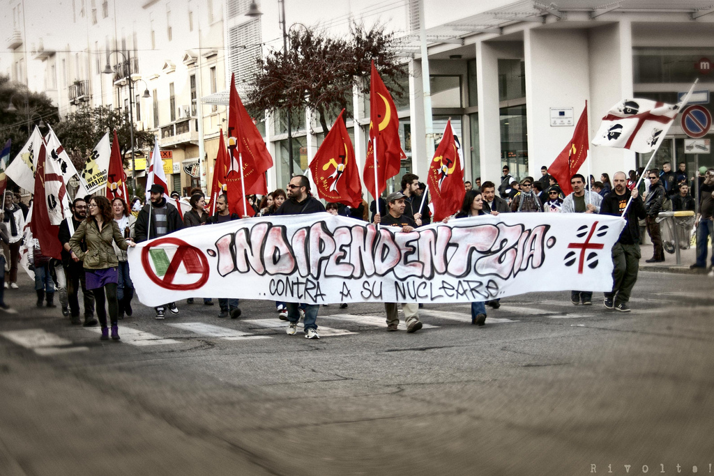 Sardenya: colonització i resistència en un paradís mediterrani