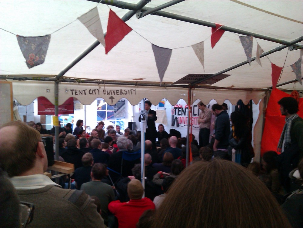 Acampada al cor del districte econòmic de Londres