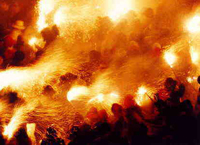 La cultura popular es manifesta a Berga contra la regulació europea de la pirotècnia