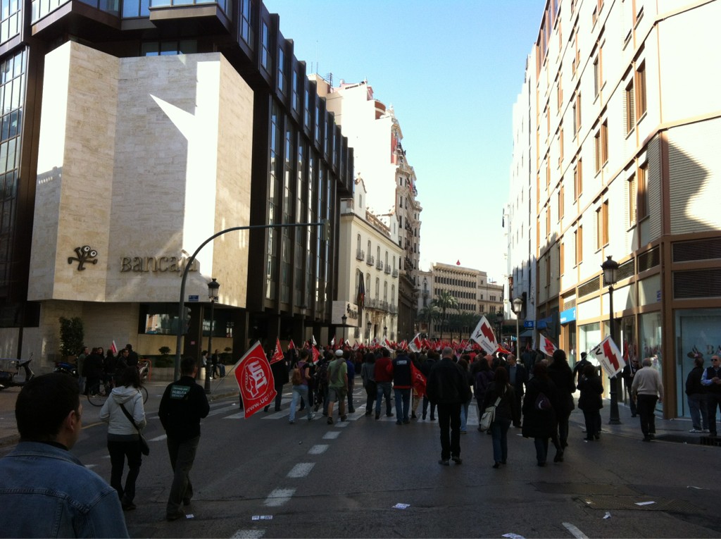 Piquets, acció i repressió policíaca en un matí de vaga