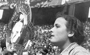 La capitana Teresa Pàmies s'acomiada