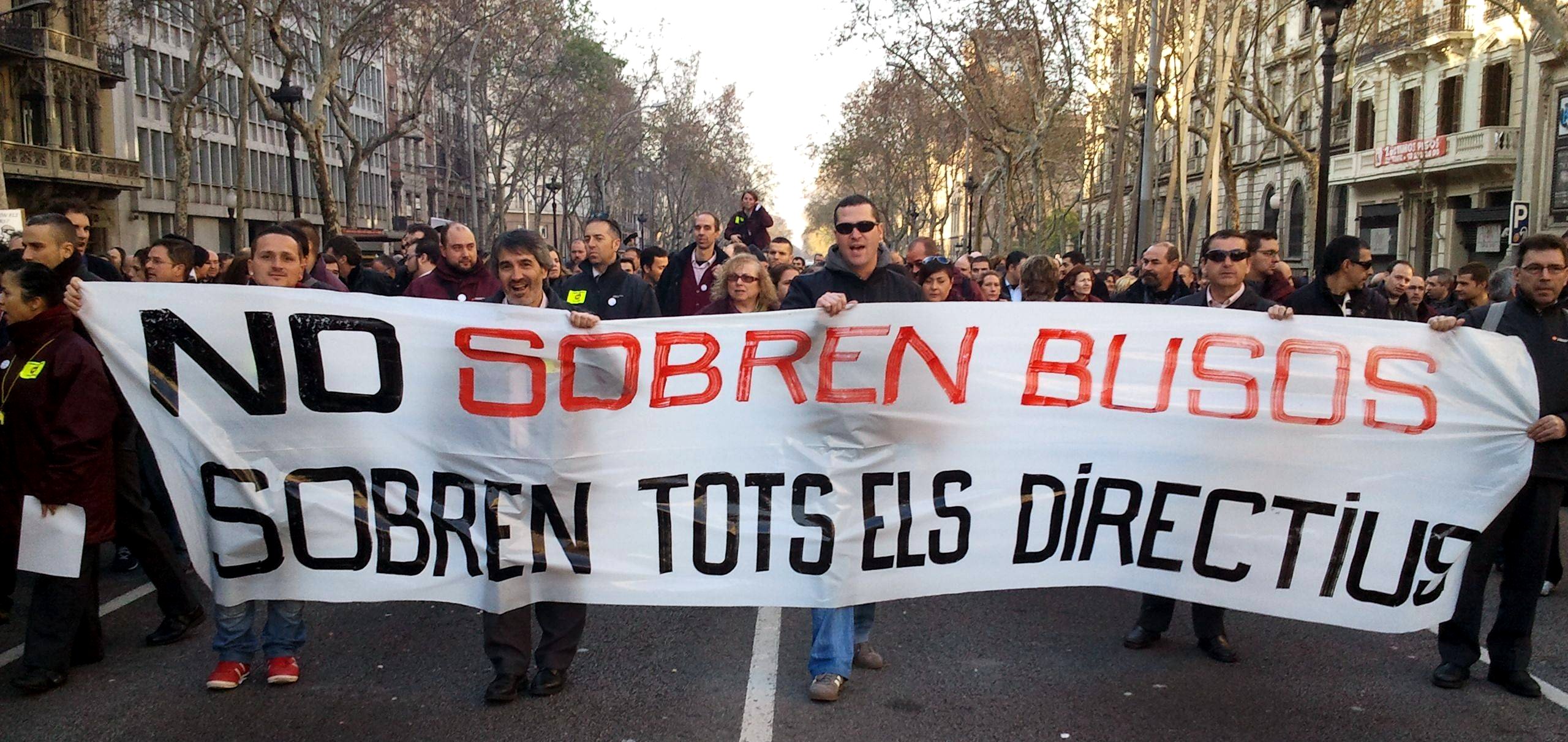 Els treballadors de TMB es mobilitzen pel retorn al lloc de treball d'Andreu de Cabo