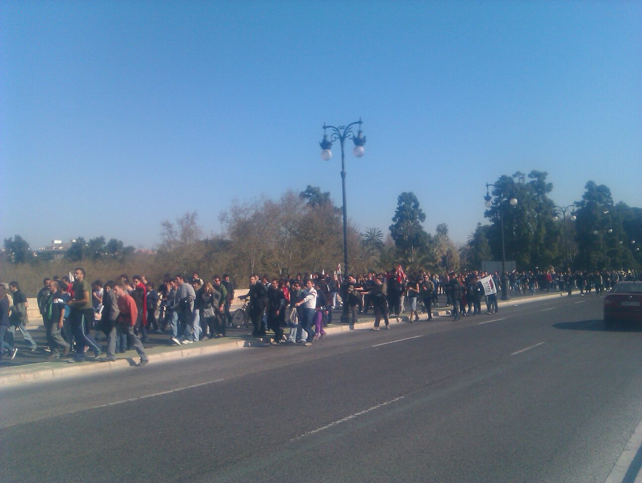Arranca amb força la vaga general al País Valencià