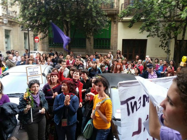 Escarnis feministes arreu dels Països Catalans