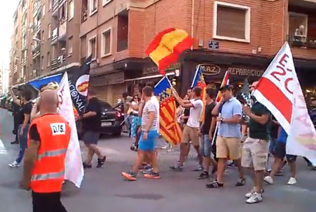 Marxa feixista i rebuig veïnal al barri d'Orriols