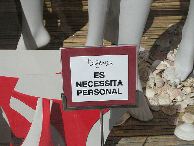 Les dones reben els salaris més baixos