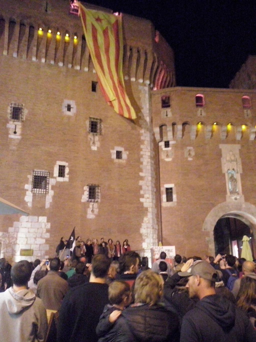 La Diada de la Catalunya del Nord a Perpinyà reclama esborrar la frontera del Tractat dels Pirineus.