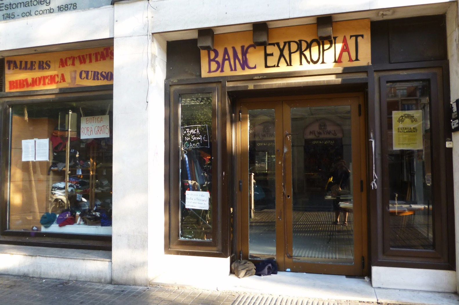 El desallotjament del Banc Expropiat, aturat temporalment