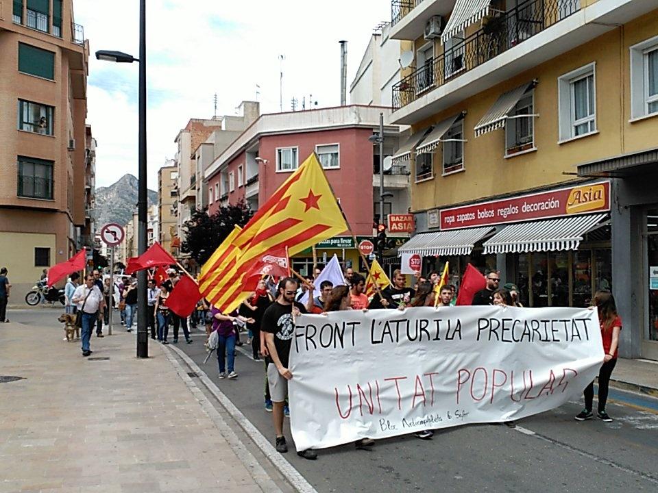 Més de mig miler de manifestants a l'1 de maig a Gandia
