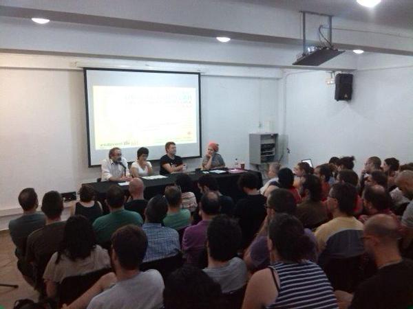 “Anem al parlament autonòmic a dinamitar-lo amb un procés constituent”