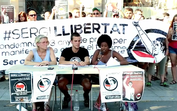 Un antifeixista amenaçat amb ingrés a presó per haver-se manifestat contra un concert nazi