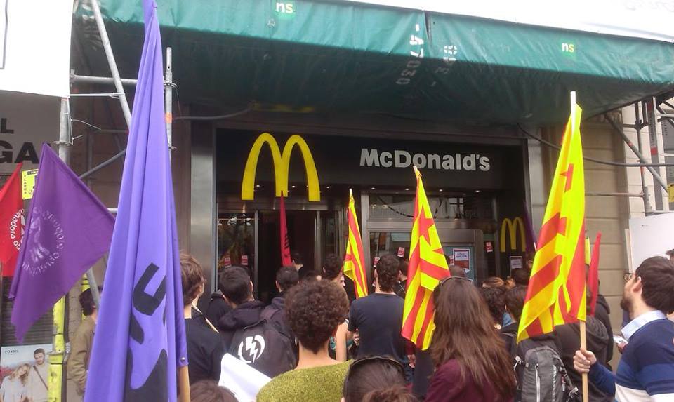 “La precarietat no és només que no et paguin el sou o et facin un ERO, sinó una suma de petites coses”