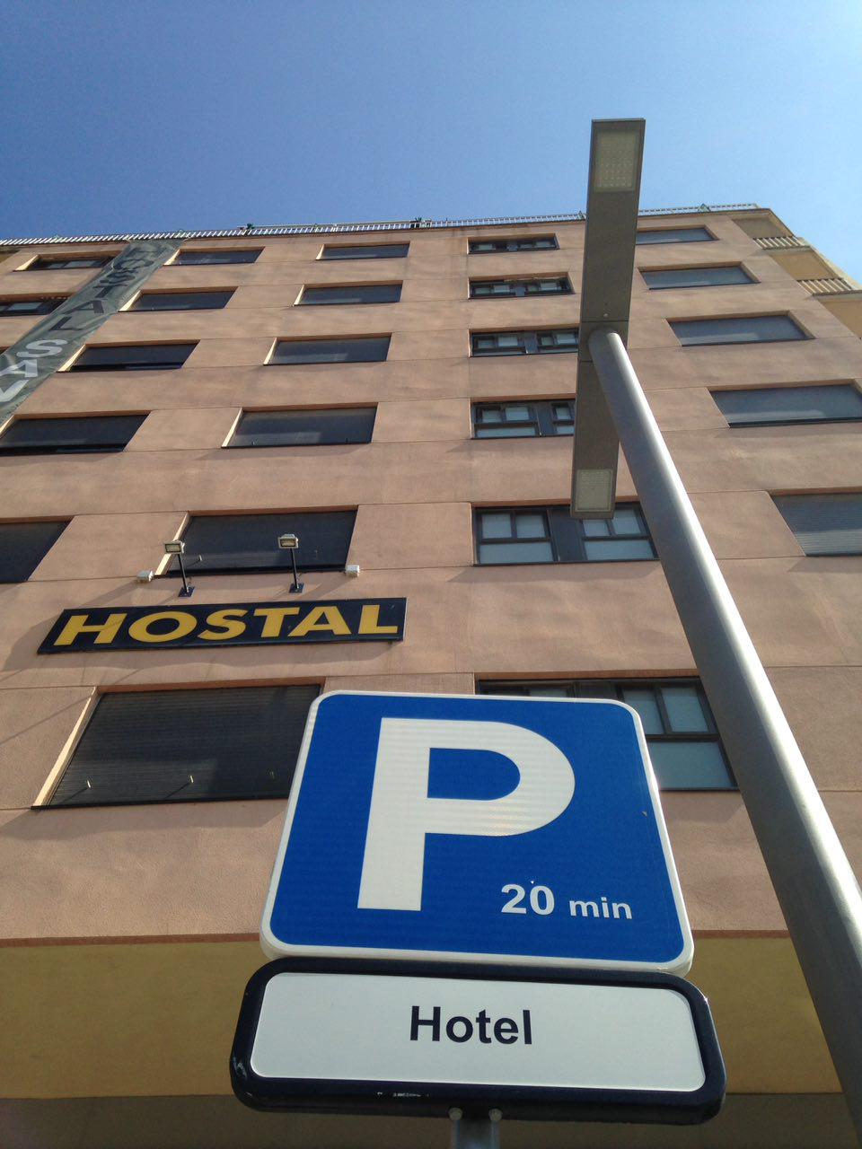 A cada bugaderia perdem un llençol