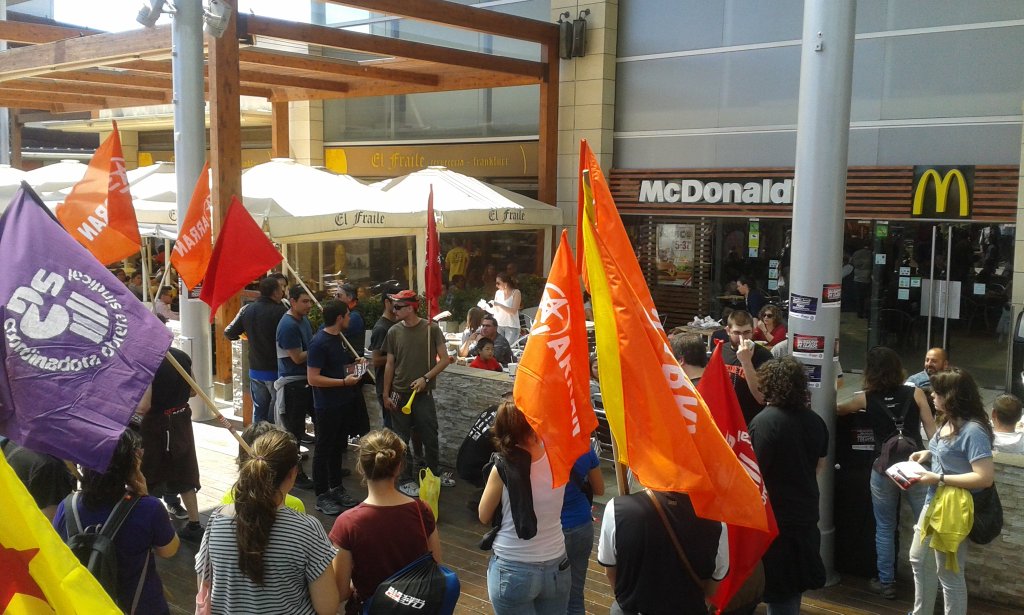 La COS i Arran criden al boicot contra el McDonalds de la Maquinista