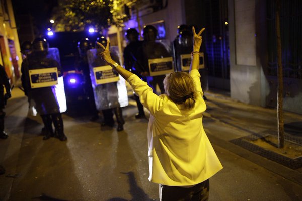 Gràcia no cedeix: tercera nit de resistència