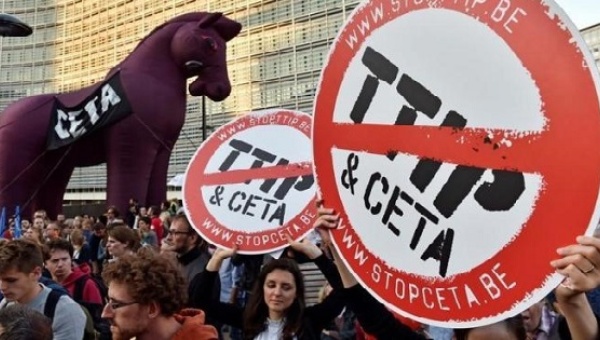 Mobilitzacions contra el CETA i el TTIP el dissabte 15