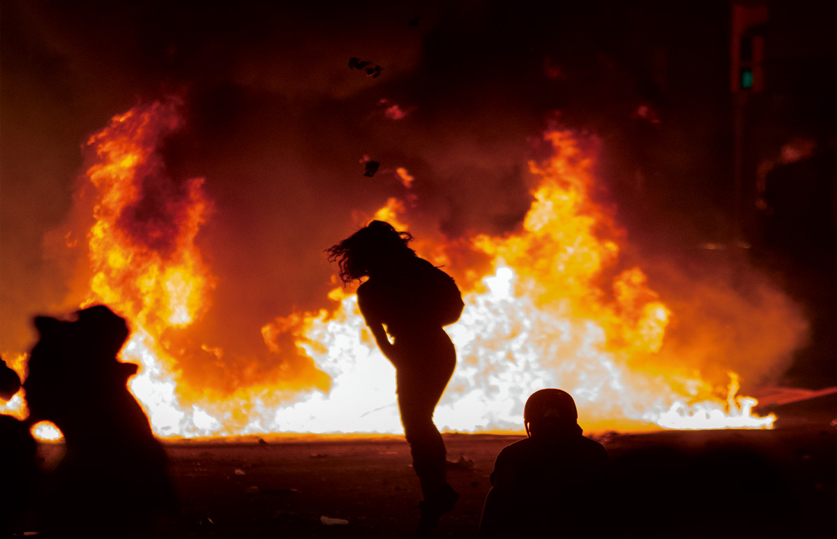 El futur és a la barricada