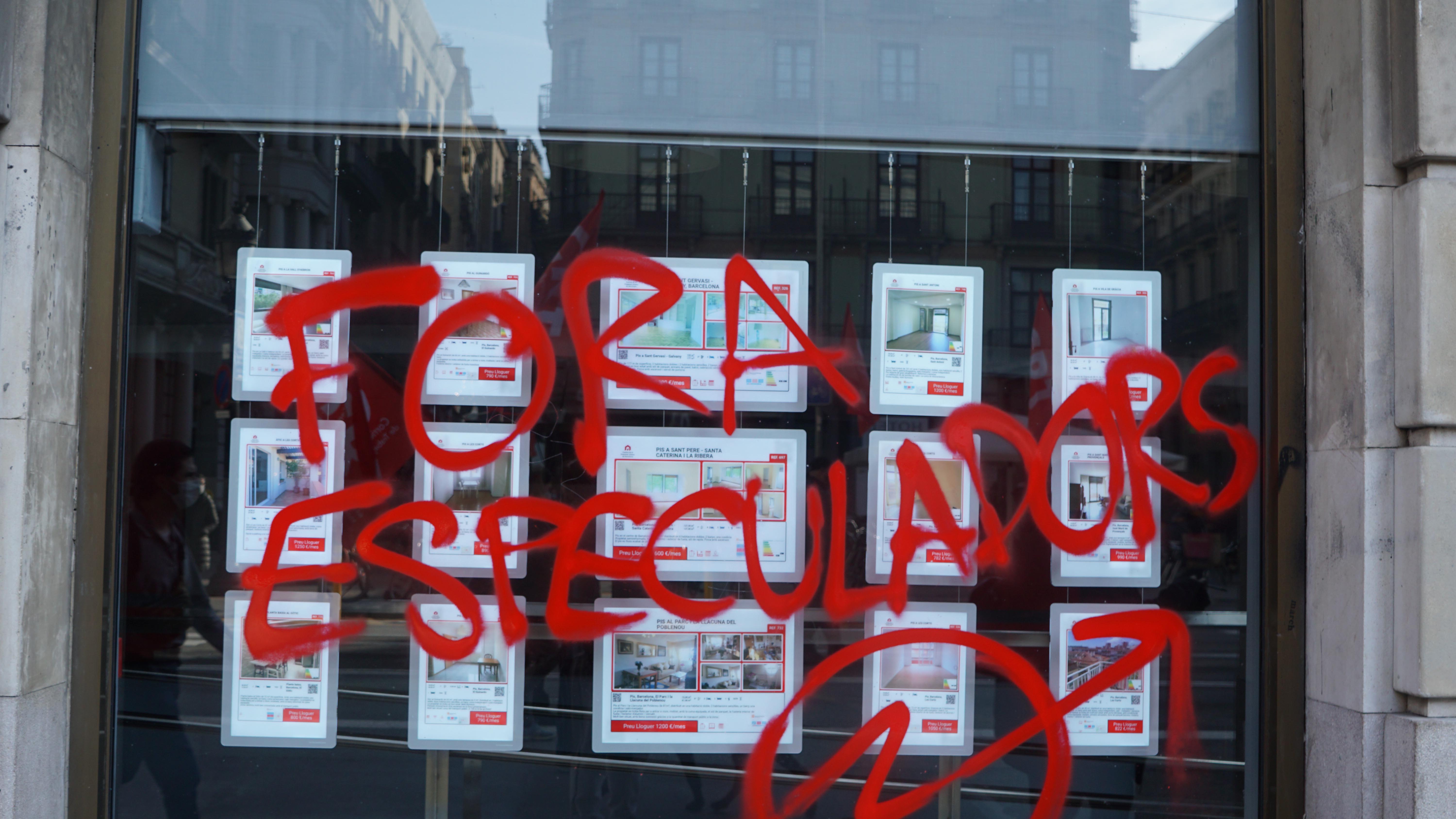 Galeria d'imatges de la manifestació Que la paguin els rics a BCN