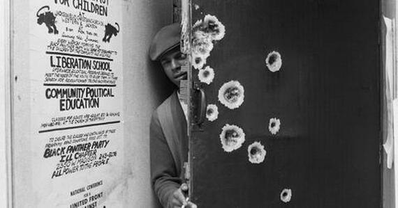 La guerra del FBI contra l'esquerra americana: una breu història de COINTELPRO