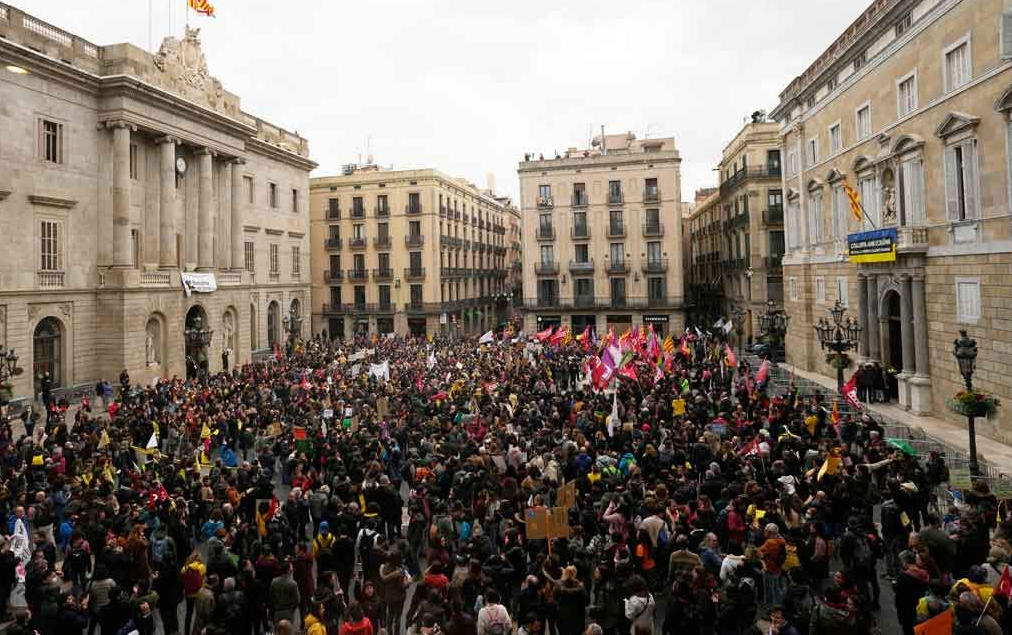 Als companys i companyes: balanç i perspectives d'una vaga d'ensenyament