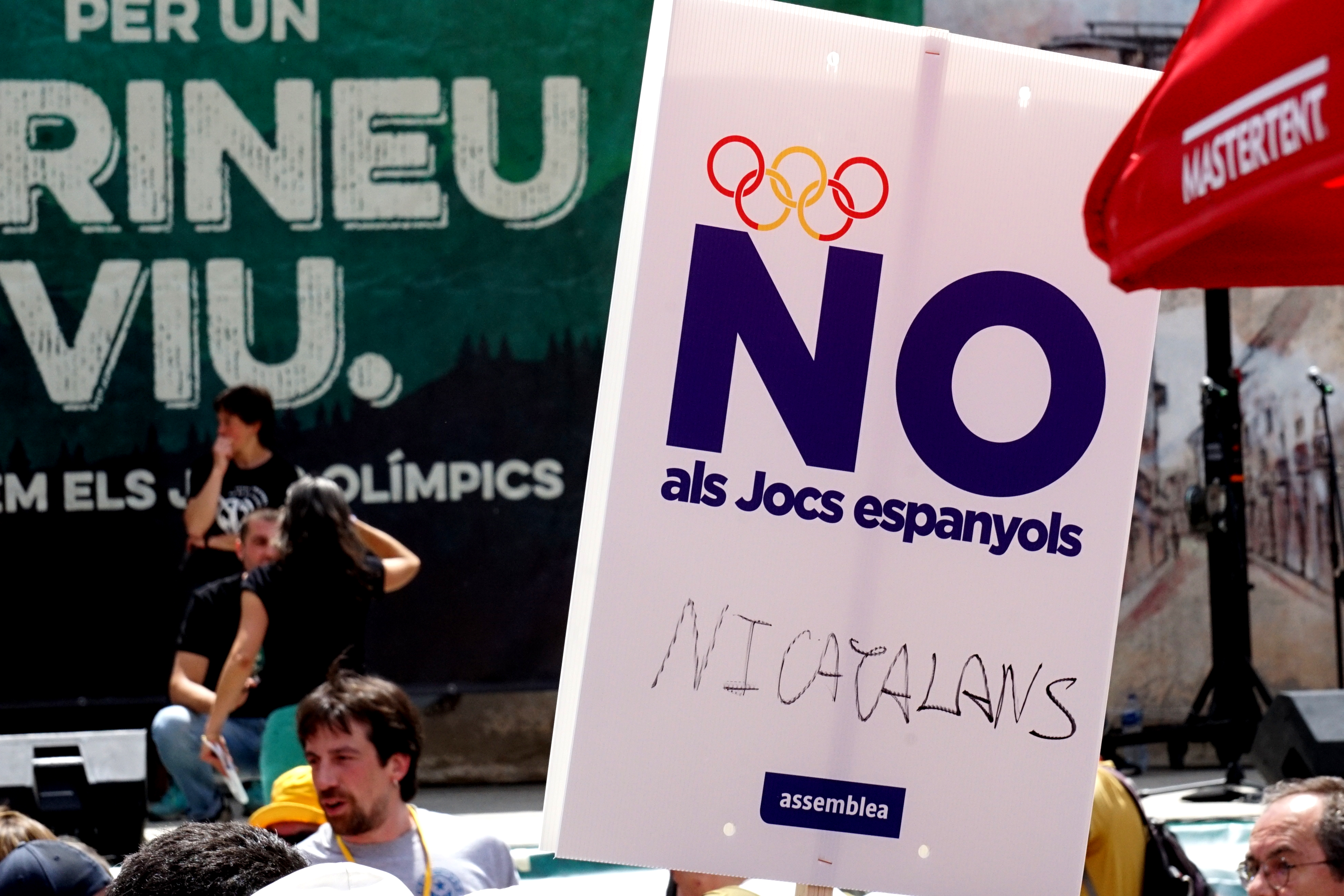 El Pirineu s'alça contra els Jocs Olímpics [crònica fotogràfica]