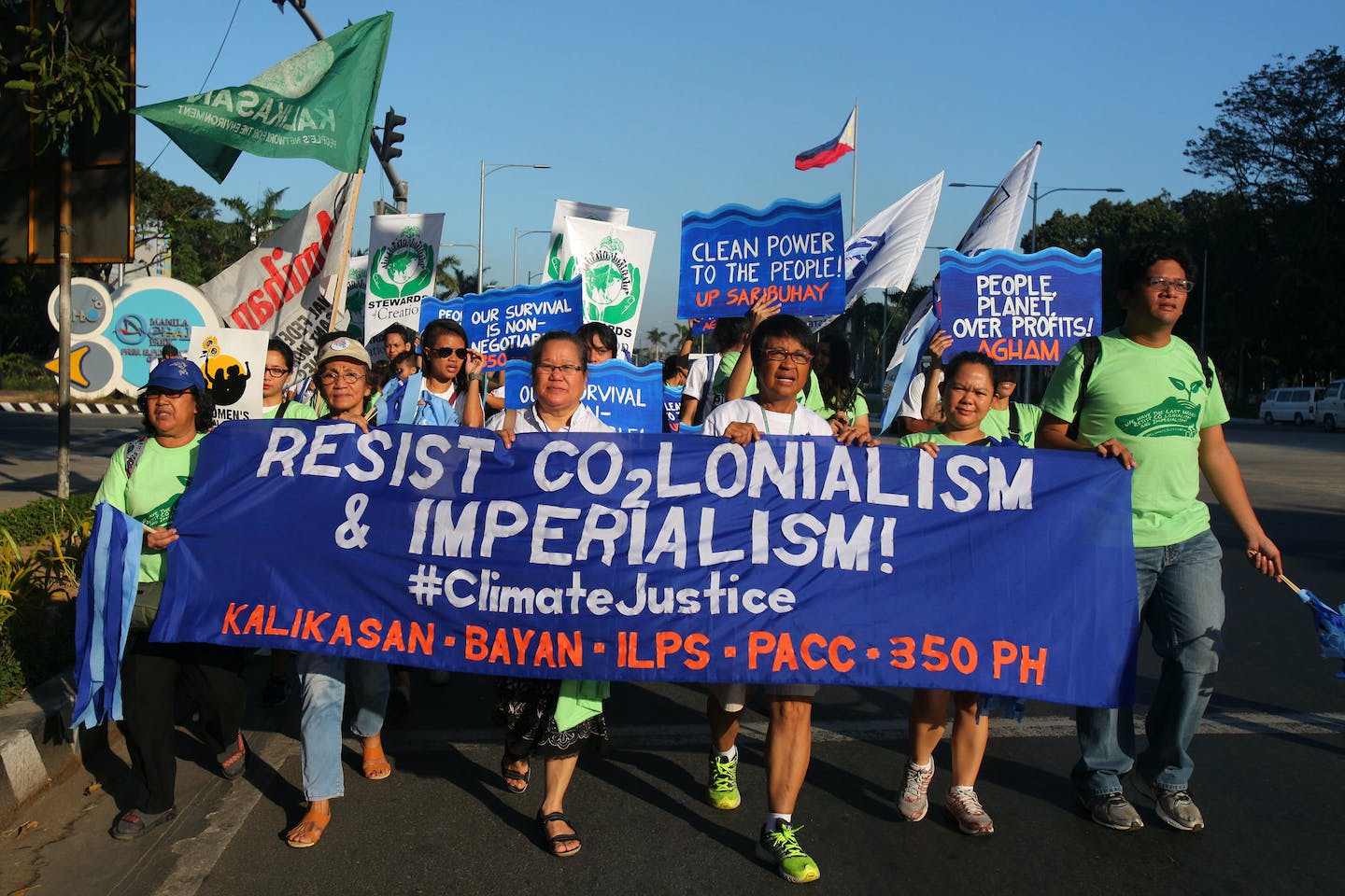 L'imperialisme està en guerra amb el nostre planeta, i hem d'aturar-lo