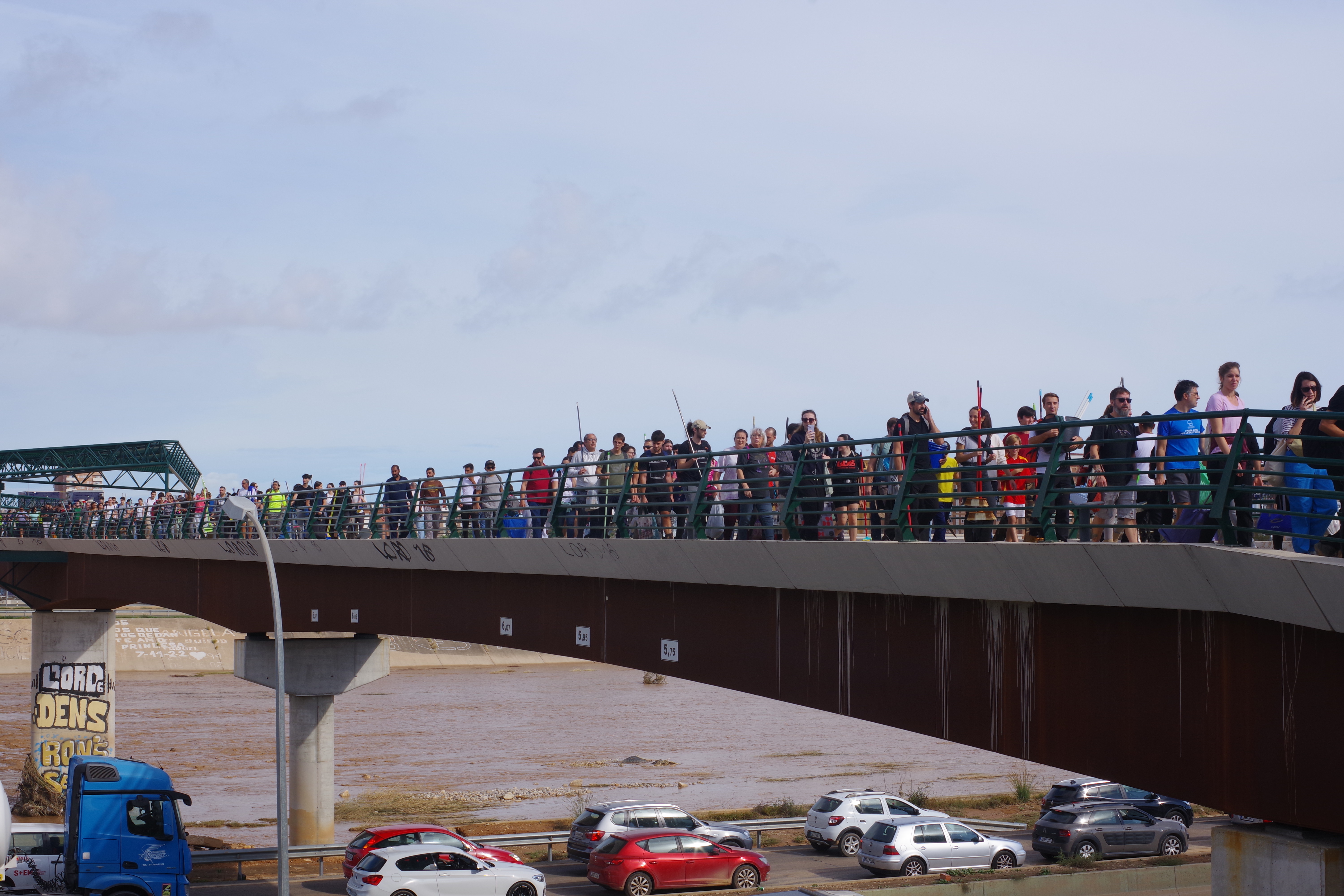 Organitzem la resposta.La solidaritat i el suport mutu després de la riuada del 29 d'octubre 